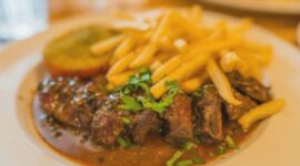 Asam Urat Tinggi? Waspadai Daftar Makanan Pantangan Ini!