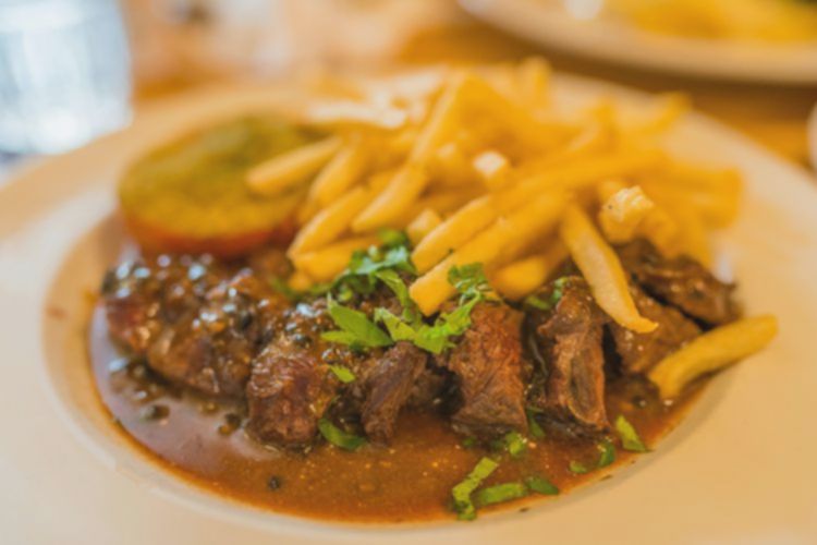 Asam Urat Tinggi? Waspadai Daftar Makanan Pantangan Ini!