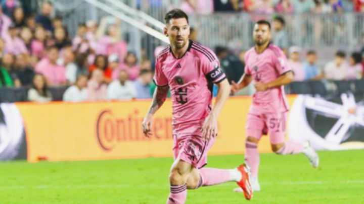 Messi Dominasi MLS: Sepatu Emas 2025 Hampir Jadi Miliknya!