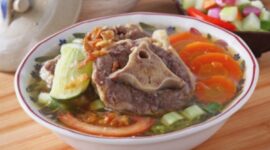 Resep Sop Buntut Empuk dan Gurih, Rahasia Kaldu Sedapnya Terungkap