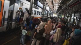 Pembatalan 3 Kereta Api Semarang: Dampak Bagi Penumpang?