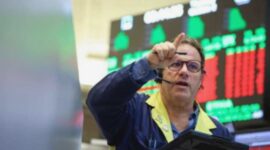 Kinerja Buruk Tesla dan IBM Menekan Bursa Wall Street