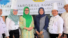 Kreativitas UMKM Bangkit, 56 Jakpreneur Belajar Membuat Kue Tart di Tambora