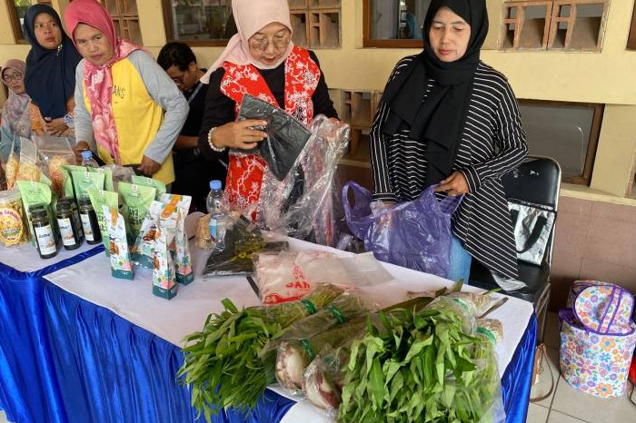 Produk Kelompok Wanita Tani Ramaikan Bazar Bulanan Pemkot Tangerang