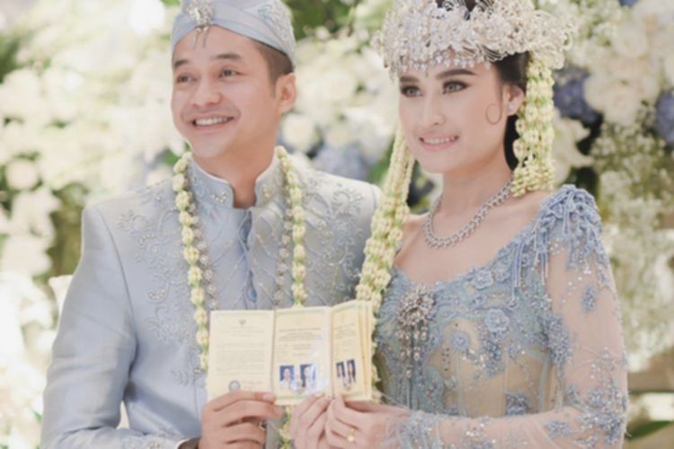Adly Fairuz Digugat Cerai! Angbeen Rishi Hadapi Sidang Perdana