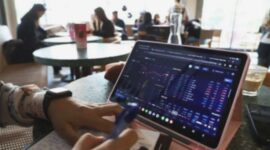IHSG Bergolak: Peluang atau Ancaman Bagi Investor?