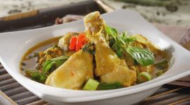 Ayam Woku Manado: Resep Pedas Wangi, Bikin Nagih!