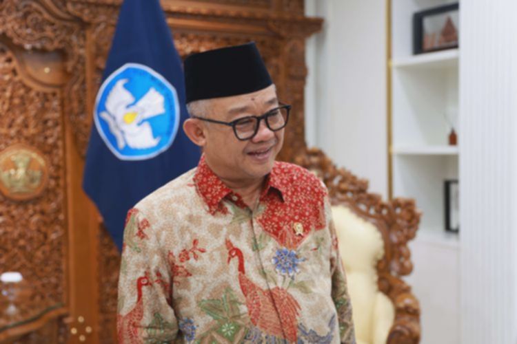 Kemendikdasmen Ungguli Kinerja Kabinet Prabowo-Gibran? Ini Hasil Survei!