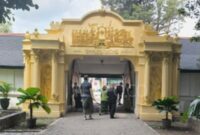 Yogya Berduka: Wisata Keraton Libur, Raja Solo Wafat