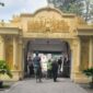 Yogya Berduka: Wisata Keraton Libur, Raja Solo Wafat